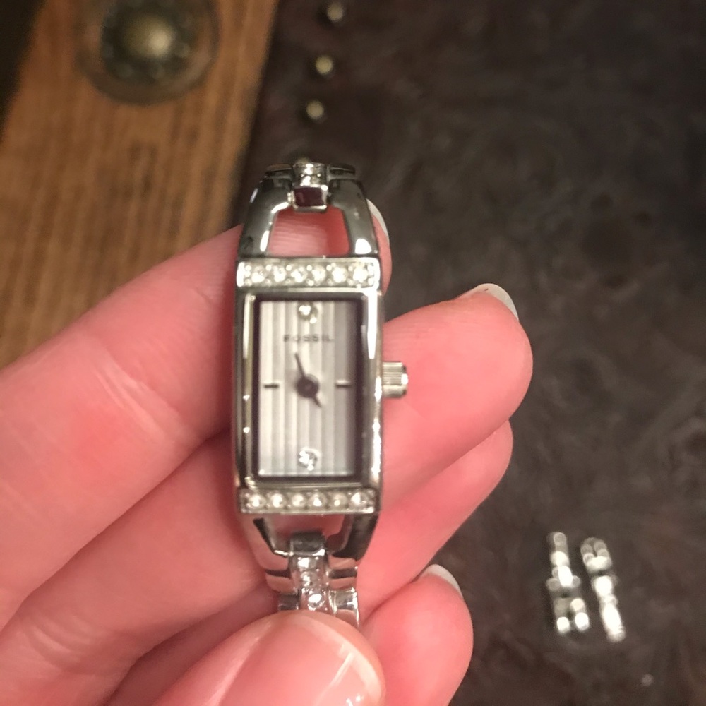 Fossil Watch - image 3